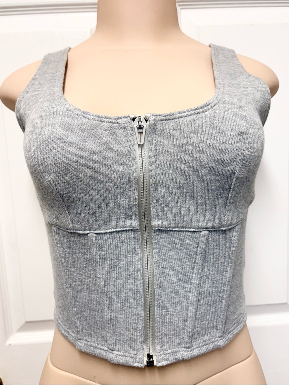 Victoria's Secret On Point Gray Zip Front Ribbed Corset Tank Top Small - Picture 1 of 11